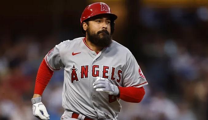 Angels' Anthony Rendon suspended after aggressive altercation with A's fan.