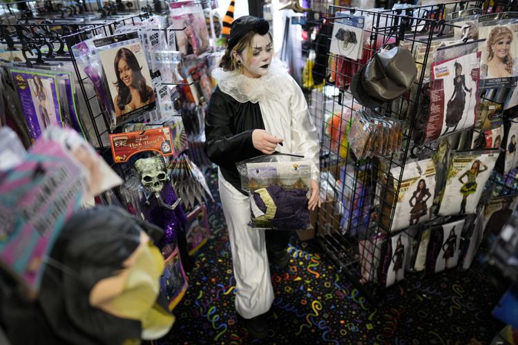 The Return of Halloween: Des Moines Kids Reclaim Trick or Treating After 45 Years